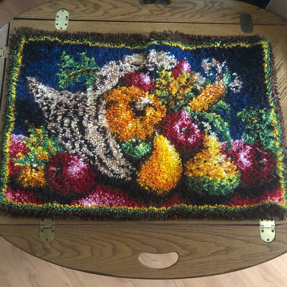 Handmade Fall Cornucopia Hook Rug - Picture 1 of 4